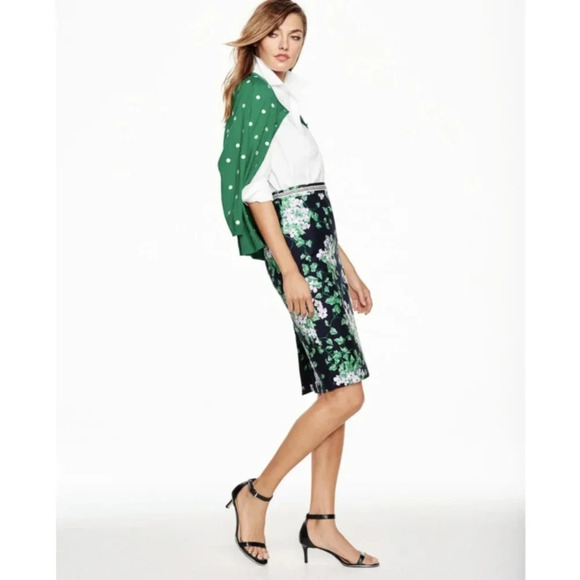 Talbots The Oprah Magazine Collection Hydrangea Flower Bouquet Pencil Skirt sz 8